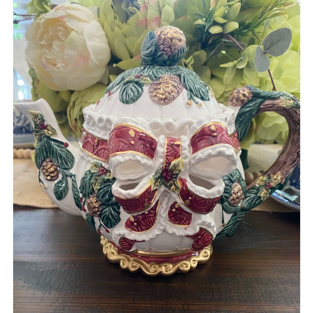 Kirklands Holiday Teapot Red Bow and Pinecone Design